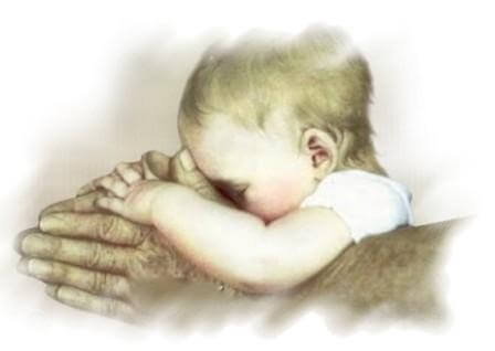 おじいちゃんの手と赤ちゃん