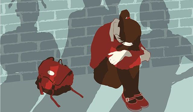 いじめられる女の子