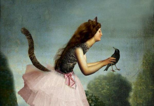 鳥を捕まえる猫の少女