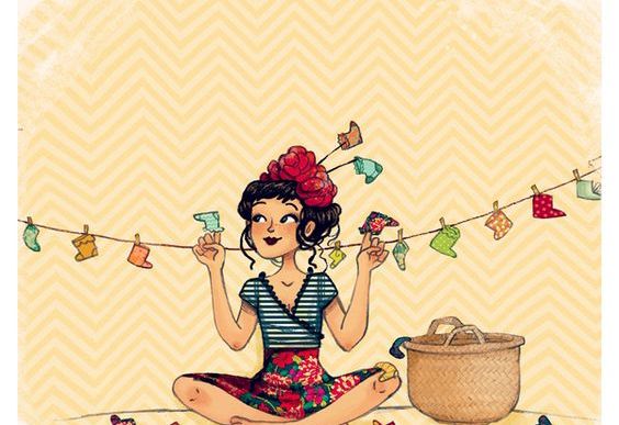 靴下を干す女性