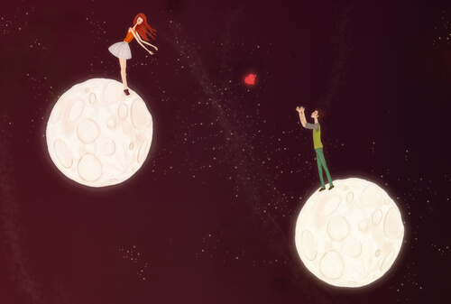 people-standing-on-moons 二つの月に立つ二人