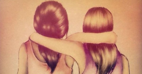 肩を組む二人の女性