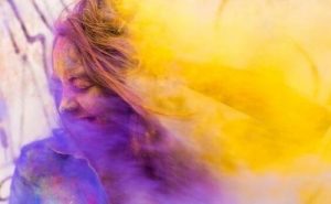 自分を笑い飛ばす方法5つ