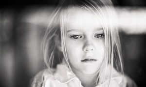 愛されない子供の心に残る影響