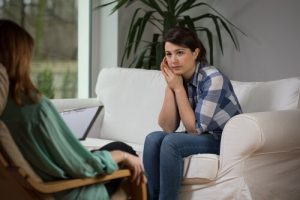 心理療法士:あなたの考えや気持ちを解釈するお手伝い