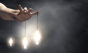 虐待をする心のメカニズム