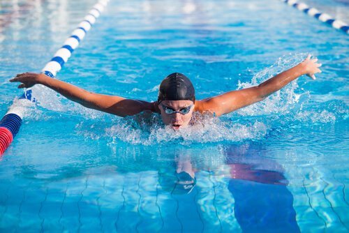 精神面における水泳の利点５つ