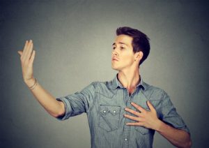 知ったかぶりをする人と接する時の8つのポイント