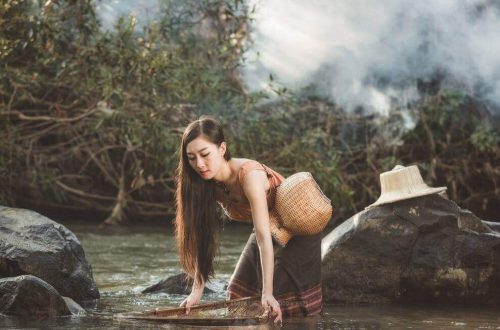 女性
