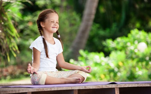 子ども時代の瞑想－幼少期から精神の庭を育てる