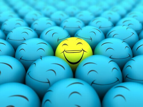 笑う顔のボール