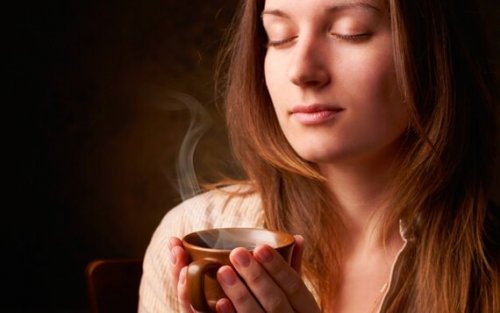 コーヒーの香りは認知機能を向上させる