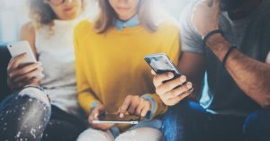 スマートフォンで私達はバカになっている?