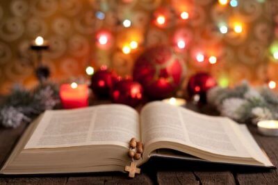 時代を超えたクリスマスの物語