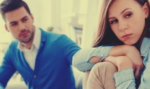 決して謝らないナルシストたち