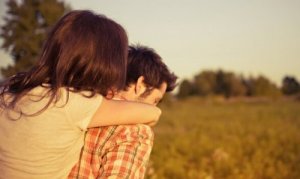 恋愛へのコミットメントは自由を奪う?