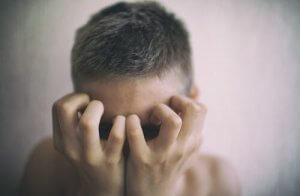 見えない患者:若者と慢性病