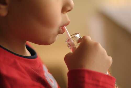 炭酸ジュースと子どもの攻撃性との関係