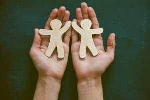 博愛主義はお金持ちのためだけのものではない