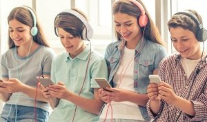 「スマホ世代」の恐ろしい5つの共通点