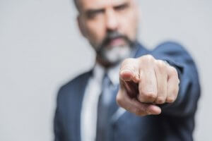 説教は暴力の一種