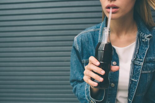 炭酸ジュースと子どもの攻撃性との関係