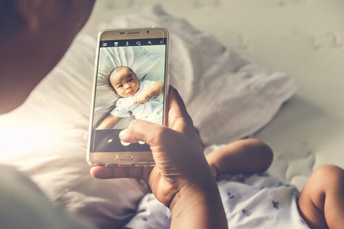 シェアレンティング 子供 ソーシャルメディア リスク