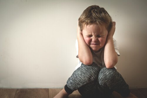 毒性ストレスが子どもの脳の発達に与える影響