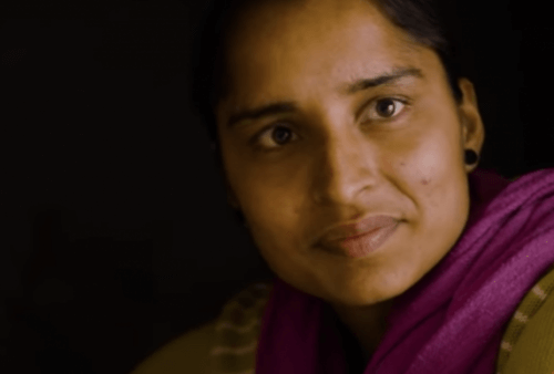 ピリオドー羽ばたく女性たちー：インドの静かな革命
