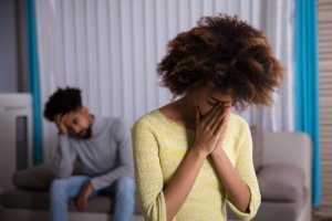 恋愛における衝突を対処するのに役立つ十戒