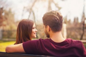 出会ったばかりの人を信頼することはできますか?