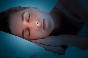 睡眠中の脳は何をしている?