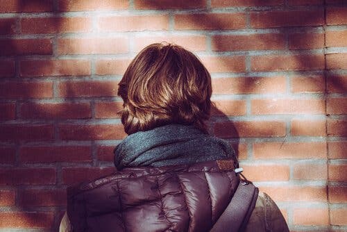 知力を悪用したいじめに走る、不安定な人々