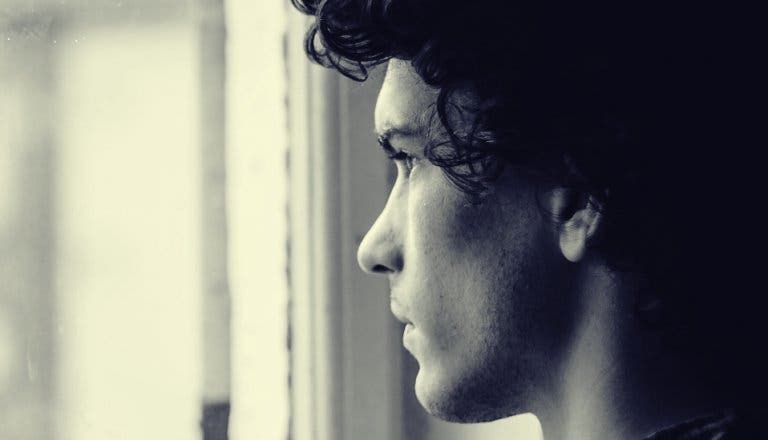 恐怖から生まれる「目立ちたくない」という願い