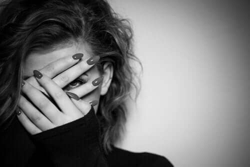 大胆 バランス 失う