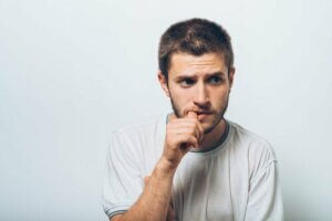 美女恐怖症:美しい女性たちを恐れる病