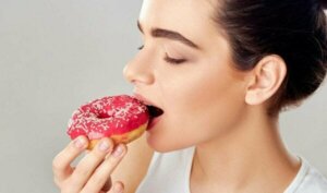 摂食不安の原因は空腹ではなく感情である