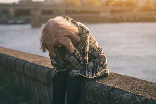 永遠の失業状態 心理的影響