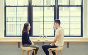 ソロモン王のパラドックス:自分への助言が難しいのはなぜ?