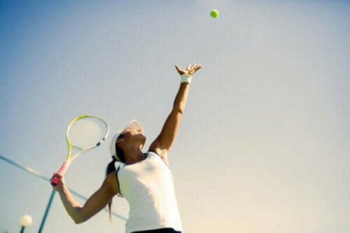 テニスの心理学と、その精神的闘いに勝つ方法