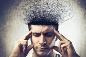 観念奔逸(かんねんほんいつ)という認知障害について