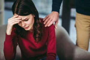 お悔やみの言葉を述べるのに最も適した方法とは?