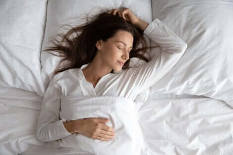 持続睡眠療法とは？なぜ今では使われなくなったの？