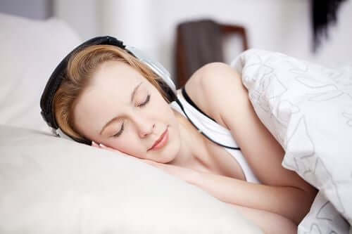 睡眠の質を高めるためのホワイトノイズ使用について