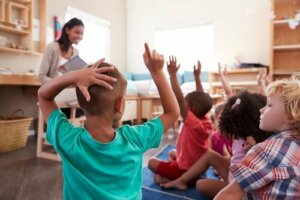 さまざまな性的多様性が存在する教室での指導