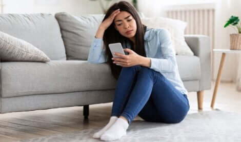 ドゥームスクローリング