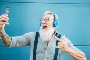 若々しい高齢者:60歳を超えても人生を謳歌する人々